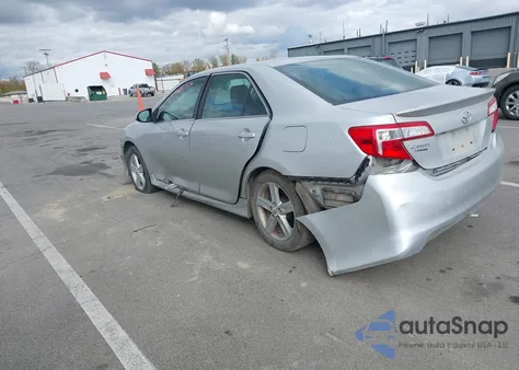 2014 Toyota Camry Se z USA, uszkodzony, nr VIN 4T1BF1FKXEU378666